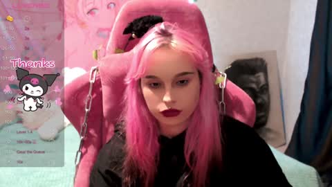 Snapshot of pineapple_dope chatting on 23, 12, 2024 Nancy online show from 23, 12, 2024