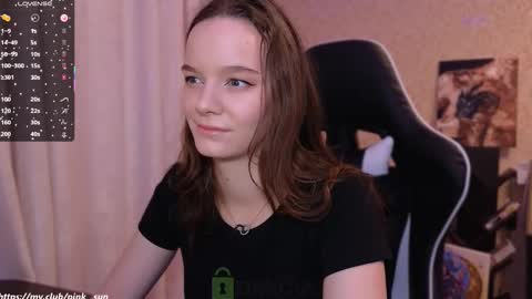 Snapshot of pink__sun chatting on 27, 2, 2025 Stephanie online show from 27, 2, 2025