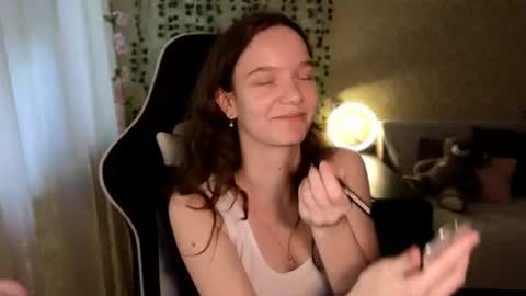 Snapshot of pink__sun chatting on 28, 6, 2026 Stephanie online show from 28, 6, 2026