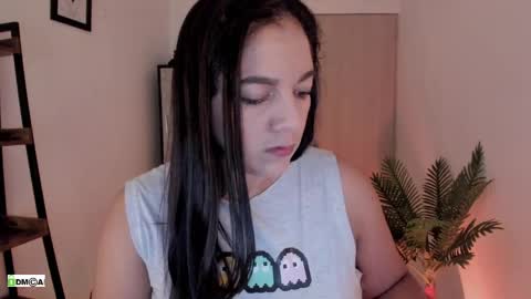 Snapshot of pink_kitten_ chatting on 21, 4, 2026 Eli online show from 21, 4, 2026