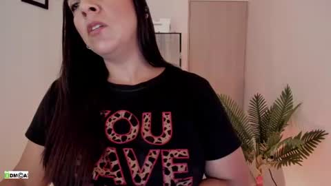 Snapshot of pink_kitten_ chatting on 26, 6, 2026 Eli online show from 26, 6, 2026