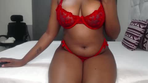 Snapshot of pink_nova chatting on 6, 5, 2026 pinkyy online show from 6, 5, 2026