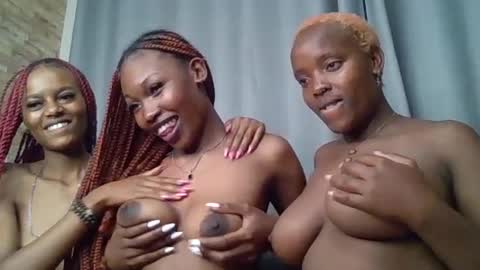 Snapshot of pink_nova chatting on 14, 7, 2026 pinkyy online show from 14, 7, 2026