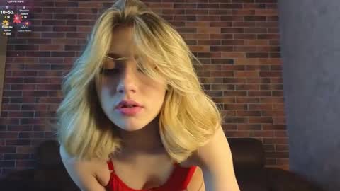 Snapshot of pinkadele chatting on 13, 1, 2025 Adele online show from 13, 1, 2025