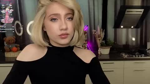 Snapshot of pinkadele chatting on 27, 2, 2025 Adele online show from 27, 2, 2025