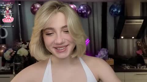 Snapshot of pinkadele chatting on 4, 3, 2025 Adele online show from 4, 3, 2025