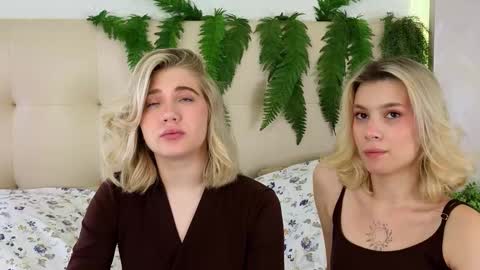 Snapshot of pinkadele chatting on 12, 9, 2025 Adele online show from 12, 9, 2025