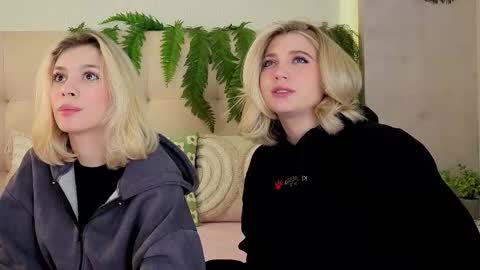 Snapshot of pinkadele chatting on 25, 9, 2025 Adele online show from 25, 9, 2025