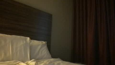 Pink Camerra online show from 4, 12, 2025