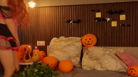 Snapshot of pinkestmango chatting on 2, 11, 2025 Tgirl Sophie online show from 2, 11, 2025