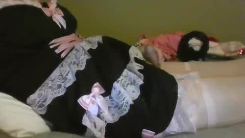 Snapshot of pinkifyme63 chatting on 5, 5, 2026 pinkifyme63 online show from 5, 5, 2026
