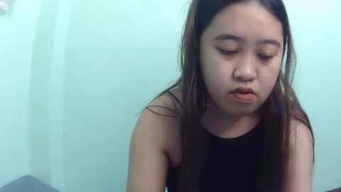 Snapshot of pinkish_shine chatting on 1, 12, 2025 Hi its me shine online show from 1, 12, 2025