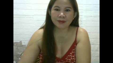 Snapshot of pinkishpusiemom18 chatting on 17, 1, 2025 pinkishpusiemom18 online show from 17, 1, 2025