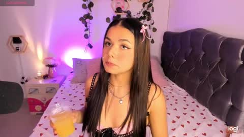 Snapshot of pinkpantherr_ chatting on 19, 12, 2024 Sarah .. online show from 19, 12, 2024