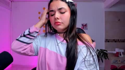 Snapshot of pinkpantherr_ chatting on 23, 10, 2025 Sarah .. online show from 23, 10, 2025