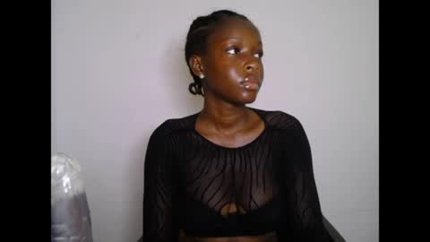 pinkykiki_247 online show from 26, 4, 2026