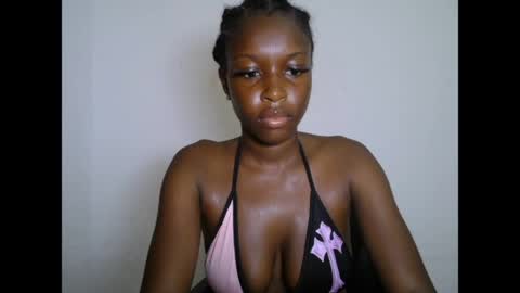 pinkykiki_247 online show from 28, 4, 2026