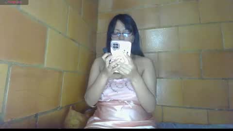 Snapshot of pinkymochy chatting on 18, 6, 2026 pinkymochy online show from 18, 6, 2026