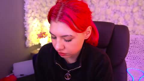 pinkytrix online show from 27, 4, 2026