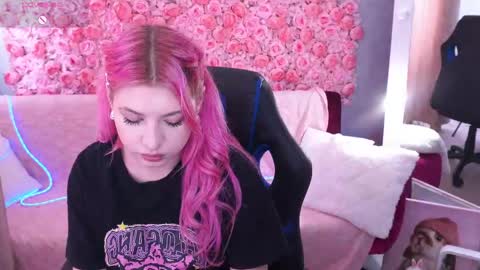 pinkytrix online show from 9, 5, 2026