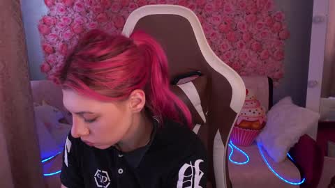 pinkytrix online show from 18, 5, 2026