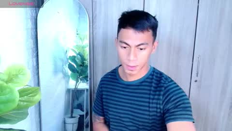 Snapshot of pinoymilker chatting on 5, 3, 2026 ethan online show from 5, 3, 2026