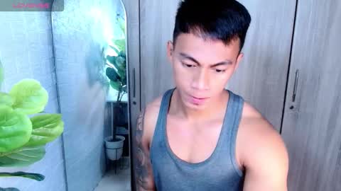 Snapshot of pinoymilker chatting on 5, 3, 2026 ethan online show from 5, 3, 2026