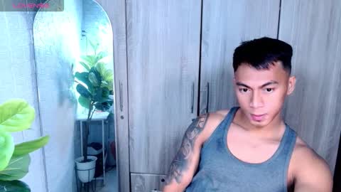 Snapshot of pinoymilker chatting on 9, 3, 2026 ethan online show from 9, 3, 2026