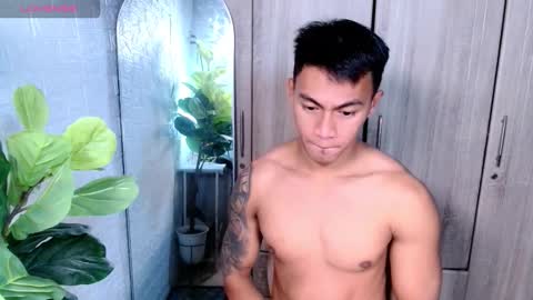 Snapshot of pinoymilker chatting on 23, 3, 2026 ethan online show from 23, 3, 2026