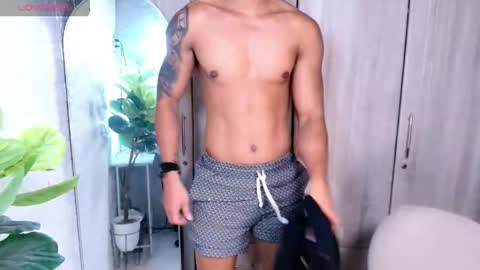 Snapshot of pinoymilker chatting on 25, 3, 2026 ethan online show from 25, 3, 2026