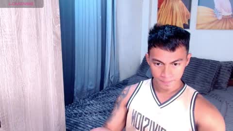 Snapshot of pinoymilker chatting on 6, 4, 2026 ethan online show from 6, 4, 2026