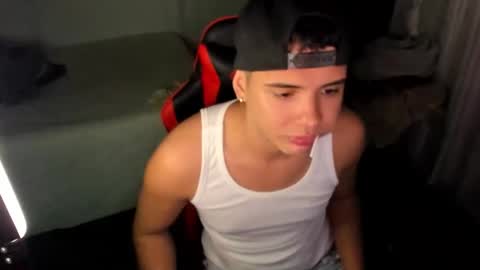 Snapshot of piperodriguez_ chatting on 8, 3, 2025 Pipe Rodriguez online show from 8, 3, 2025