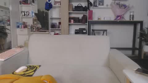 plasticgirll online show from 21, 2, 2025