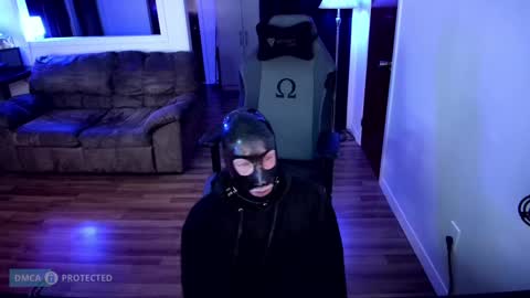 Snapshot of plasticme chatting on 8, 10, 2025 plasticme online show from 8, 10, 2025