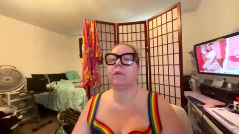 Snapshot of platinumpuzzy chatting on 23, 4, 2026 Platinum Puzzy online show from 23, 4, 2026