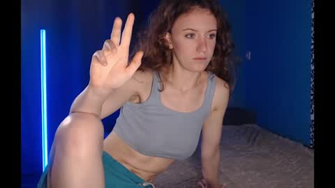 play_me_softly online show from 2, 2, 2025