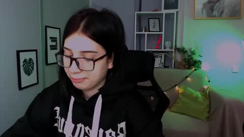 Sophie online show from 18, 12, 2024