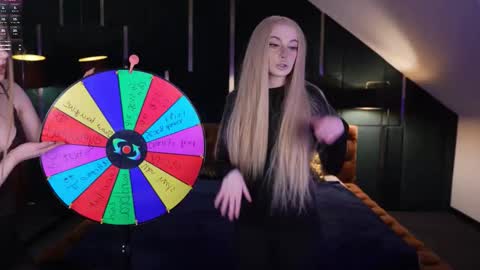 Lana online show from 3, 12, 2025