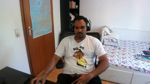 Snapshot of pleasure5845 chatting on 15, 6, 2026 Sam online show from 15, 6, 2026