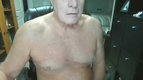 Snapshot of pleeeezeher chatting on 12, 1, 2026 pleeeezeher online show from 12, 1, 2026