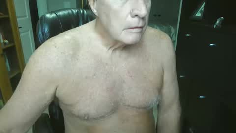 Snapshot of pleeeezeher chatting on 6, 4, 2026 pleeeezeher online show from 6, 4, 2026