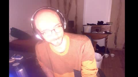 Snapshot of plsmakemynight chatting on 22, 5, 2026 plsmakemynight online show from 22, 5, 2026