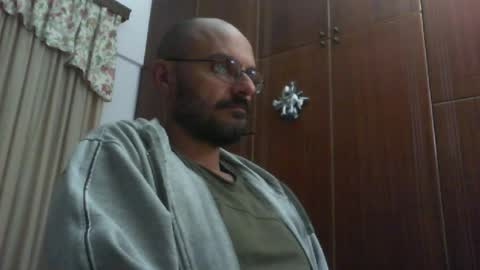 Snapshot of plu07f3520 chatting on 17, 5, 2026 plu07f3520 online show from 17, 5, 2026
