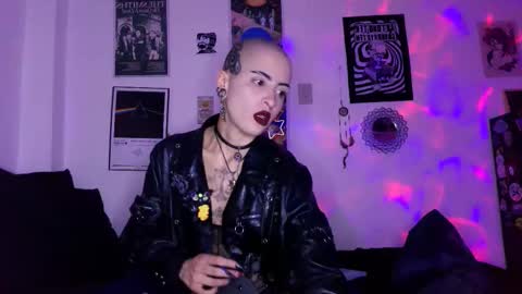    online show from 24, 10, 2025