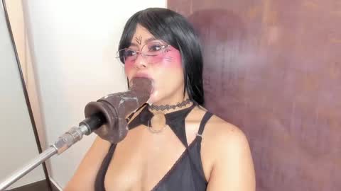 Snapshot of pocahontas_lantina chatting on 15, 5, 2026 pocahontas_lantina online show from 15, 5, 2026