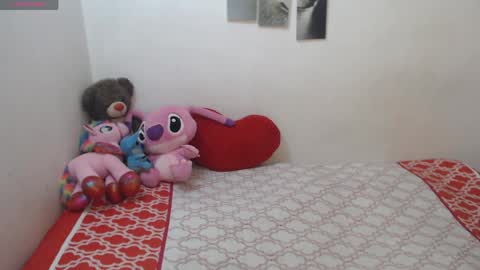 Snapshot of pocahontas_princess__ chatting on 5, 5, 2026 Pocahontas online show from 5, 5, 2026