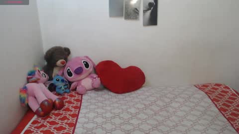 Snapshot of pocahontas_princess__ chatting on 8, 5, 2026 Pocahontas online show from 8, 5, 2026