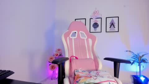 Snapshot of pocahontas_sensual chatting on 14, 2, 2026 Jasmine online show from 14, 2, 2026