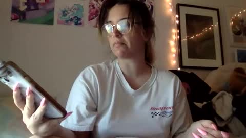 Snapshot of pokeh03 chatting on 5, 4, 2026 sweet angel baby online show from 5, 4, 2026