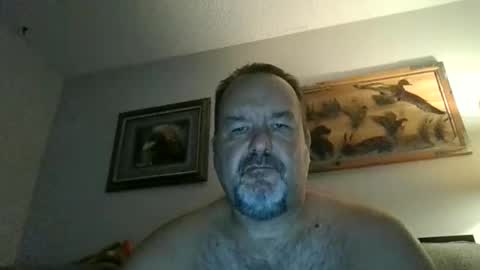 Snapshot of polarisman74 chatting on 21, 10, 2025 polarisman74 online show from 21, 10, 2025